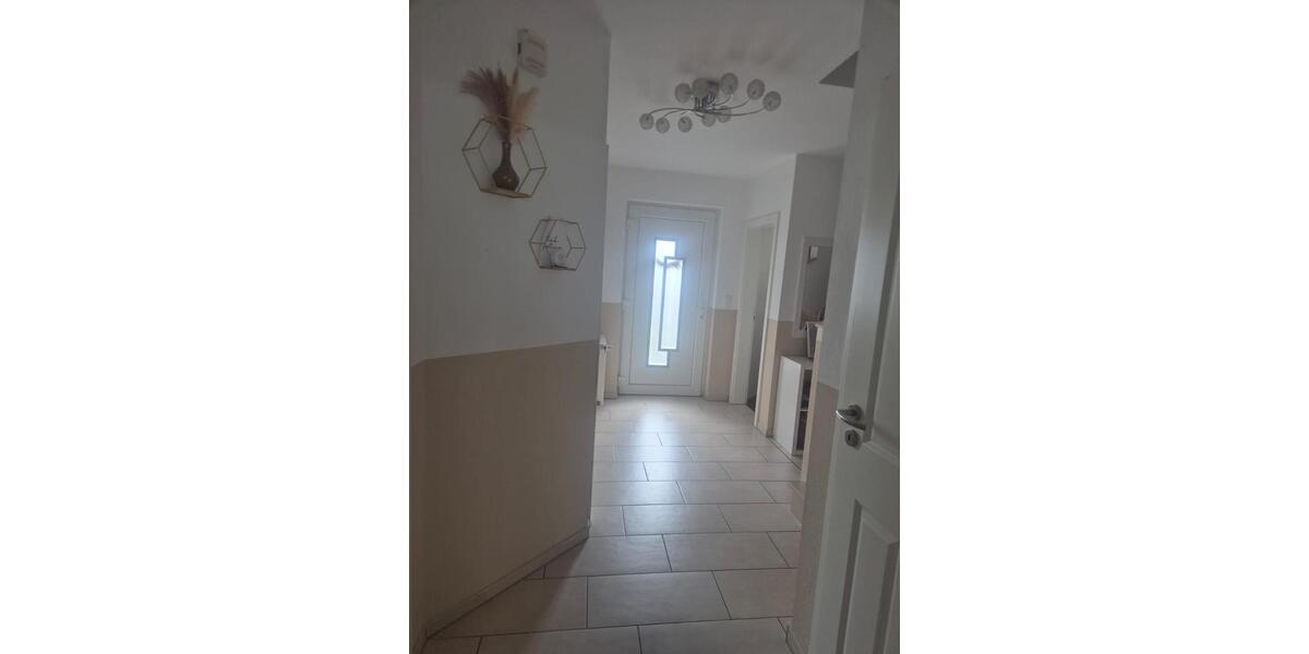 Doppelhaushälfte Friesoythe - 5 Zimmer, 120 m&sup2;, 1.250&euro; | Angebot:25996873