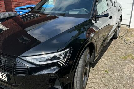 Audi e-tron 67.000 km 34.999 &euro; Norden 26506