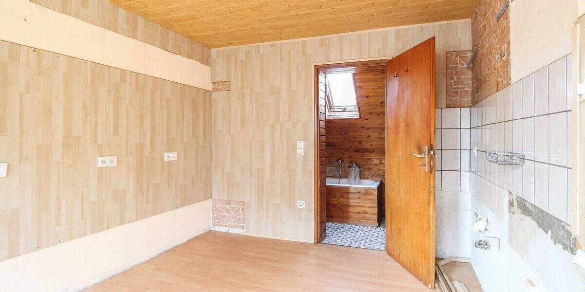 Einfamilienhaus Aßlar - 4 Zimmer, 175.000&euro; | Angebot:26816628