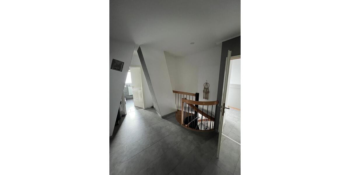 Maisonettenwohnung Burscheid - 5 Zimmer, 107 m&sup2;, 379.000&euro; | Angebot:24237533