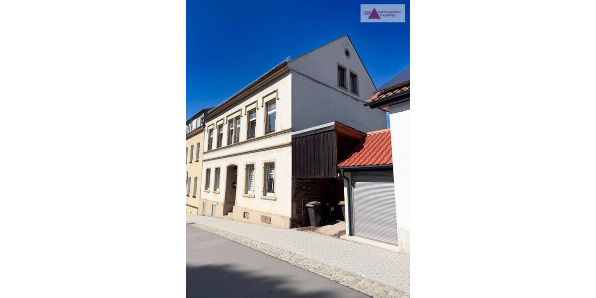 Reihenmittelhaus Zschopau - 9 Zimmer, 210 m&sup2;, 69.000&euro; | Angebot:22452439