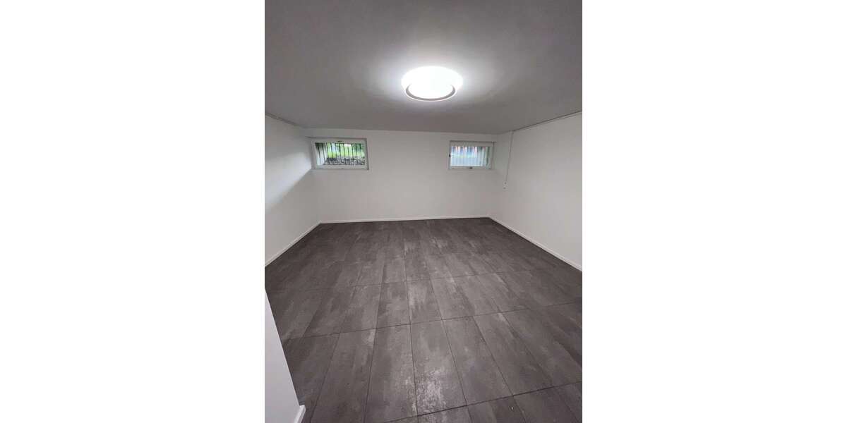 Halle in Karlsfeld 290 € 25 m² zimmer