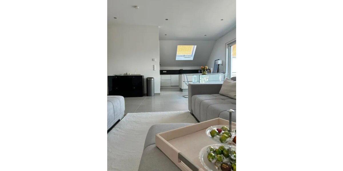 Dachgeschoßwohnung Vechelde - 3 Zimmer, 112 m&sup2;, 1.600&euro; | Angebot:26096543