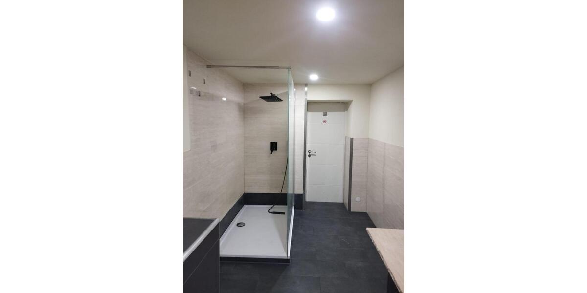 Einfamilienhaus Velten - 10 Zimmer, 500 m&sup2;, 5.000&euro; | Angebot:26361902