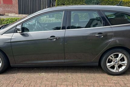 Ford Focus 175.000 km 4.900 &euro; Borken 46325