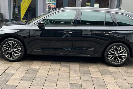 Skoda Octavia 36.895 km 26.950 € Schmallenberg-Niederberndorf 57392