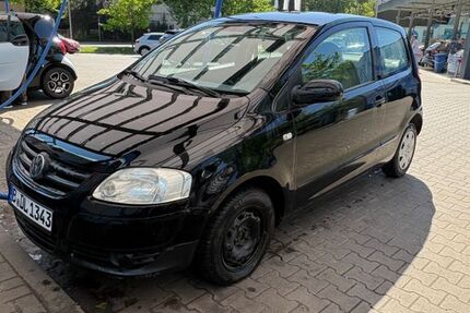 VW Fox 134.500 km 2.400 &euro; Berlin 13359
