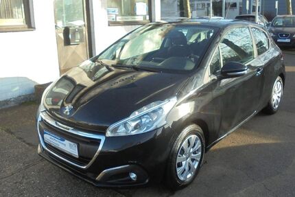 Peugeot 208 120.000 km 4.950 &euro; Dillingen/Saar 66763