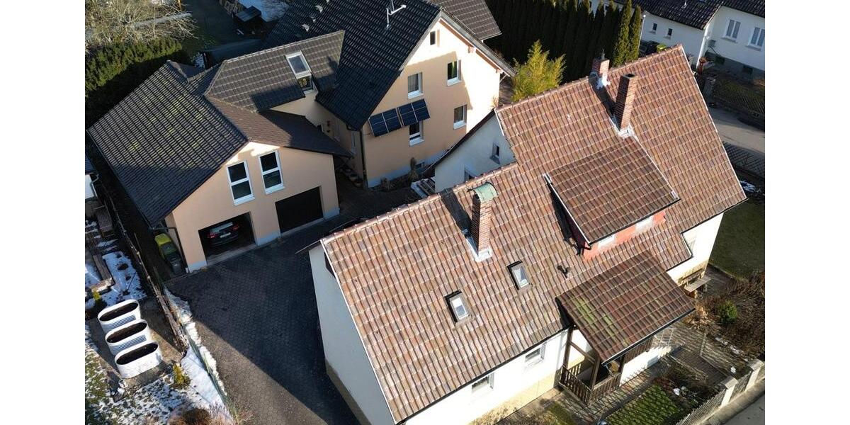 Einfamilienhaus Stockheim - 7 Zimmer, 240 m&sup2;, 450.000&euro; | Angebot:25414442
