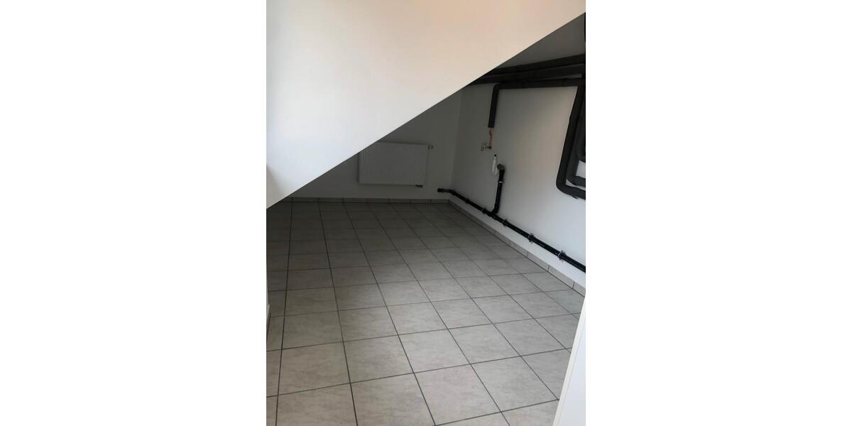 Dachgeschoßwohnung Holzminden - 3.5 Zimmer, 75 m&sup2;, 600&euro; | Angebot:26421303