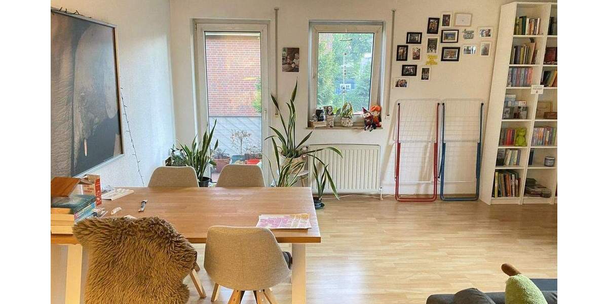 Obergeschosswohnung mit schönem Balkon Stadtnah 3 zimmer