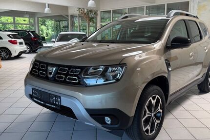 Dacia Duster 90.000 km 16.999 &euro; Selters 65618