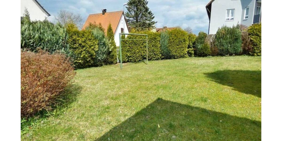Doppelhaushälfte Vohenstrauß - 5 Zimmer, 102 m&sup2;, 145.000&euro; | Angebot:26912697