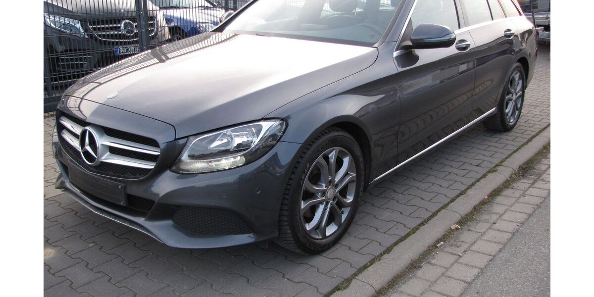 Mercedes-Benz C 180 132.900 km 17.900 &euro; Hüttenberg 35625