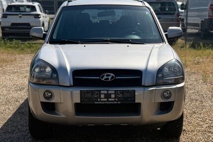 Hyundai TUCSON 192.470 km 1.950 &euro; Viersen 41748