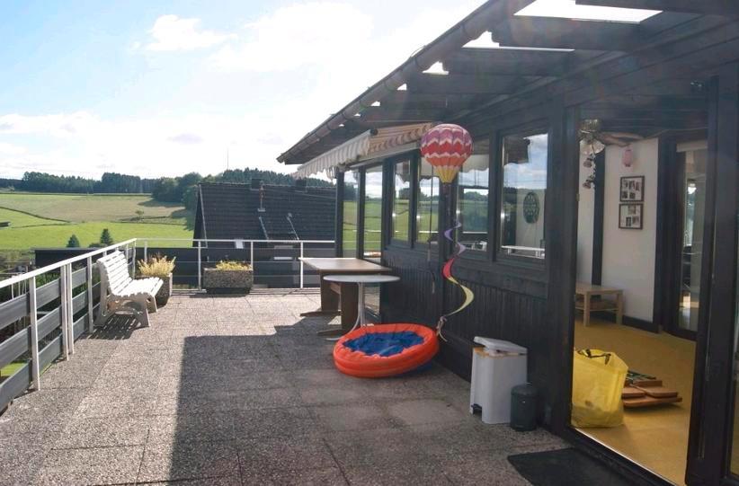 Mehrfamilienhaus, Wohnhaus Reichshof - 6 Zimmer, 200 m&sup2;, 325.000&euro; | Angebot:26305524