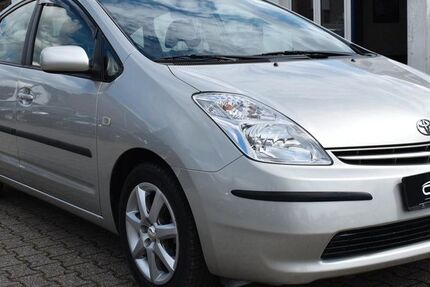 Toyota Prius 68.000 km 6.999 &euro; Mönchengladbach 41063