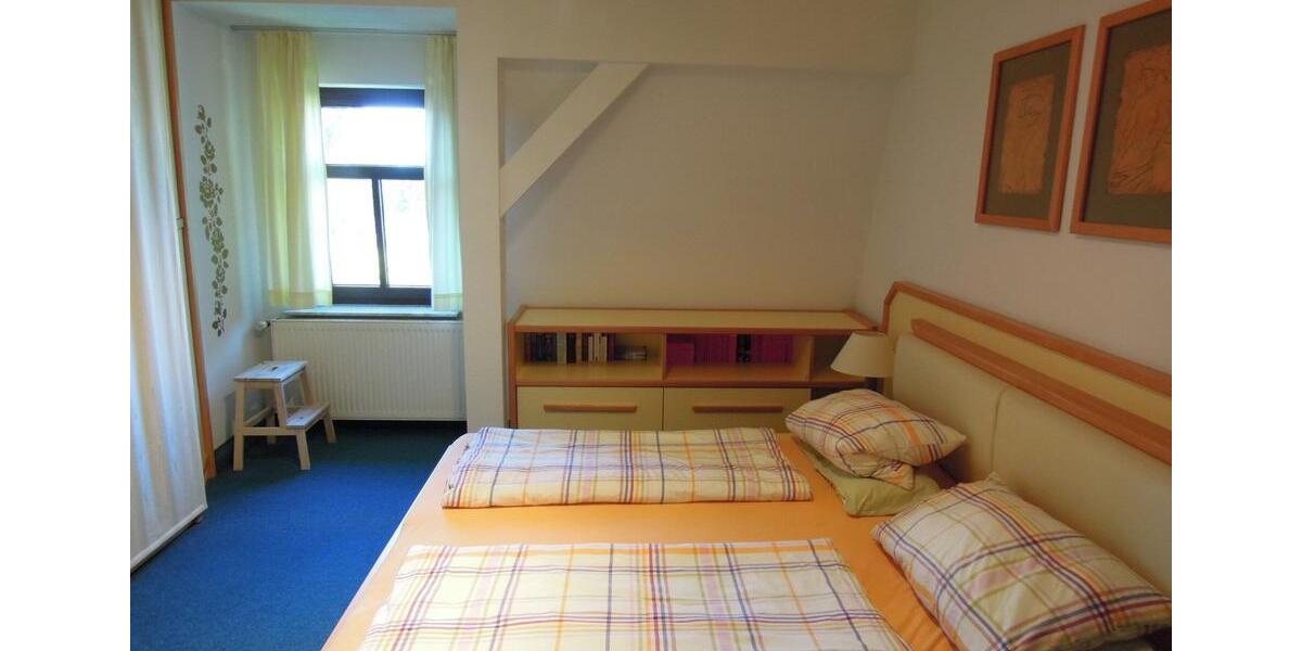 Einfamilienhaus Perleberg - 10 Zimmer, 300 m&sup2;, 420.000&euro; | Angebot:24606564