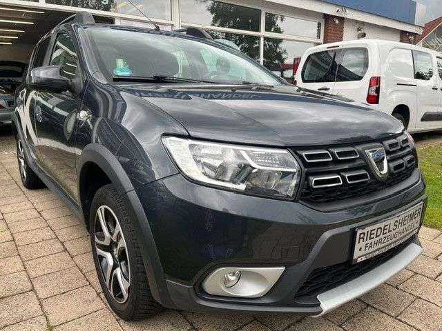Dacia Sandero 13.910 km 9.380 &euro; Zeven 27404