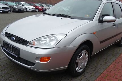 Ford Focus 181.000 km 1.980 € Hamm 59073