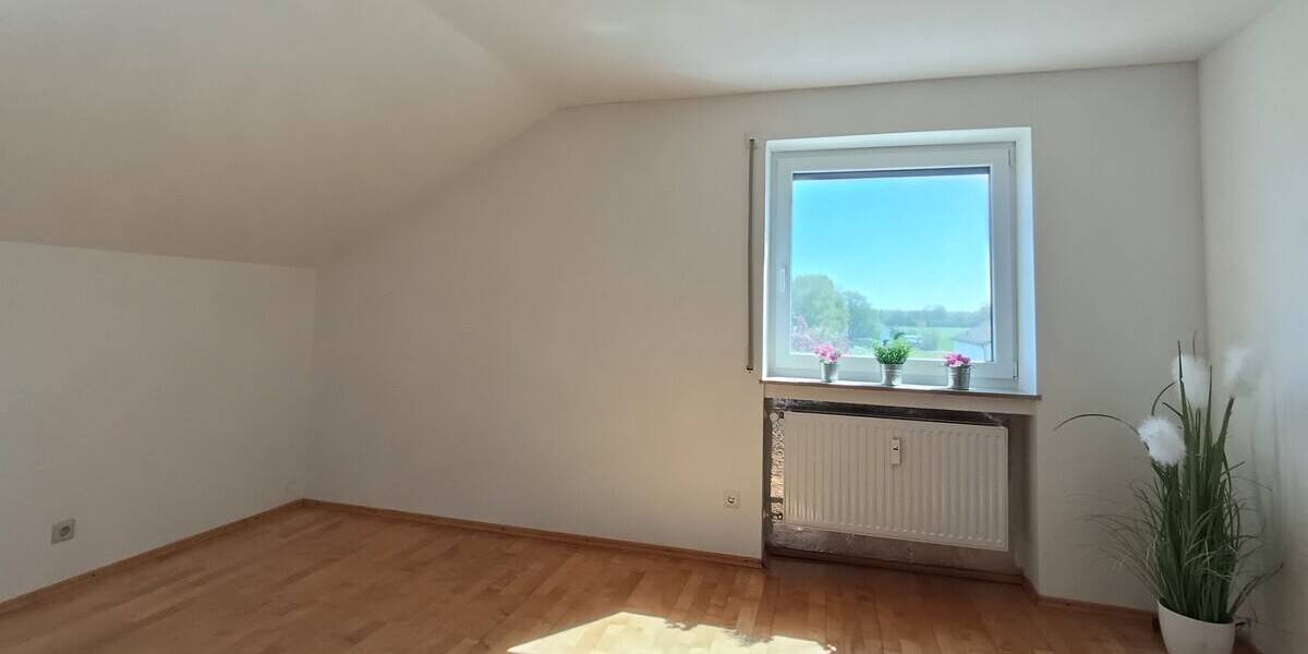 Etagenwohnung Ulm-Gögglingen Gögglingen - 3 Zimmer, 90 m&sup2;, 295.000&euro; | Angebot:26453035