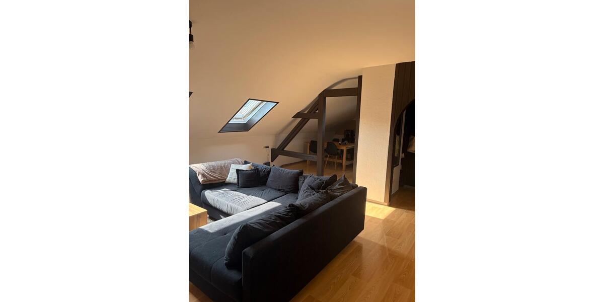 Dachgeschoßwohnung Neustadt an der Aisch - 4 Zimmer, 90 m&sup2;, 1.020&euro; | Angebot:25539728