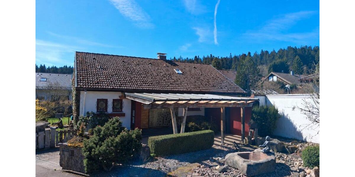 Einfamilienhaus Freudenstadt - 7 Zimmer, 222 m&sup2;, 549.000&euro; | Angebot:26940579
