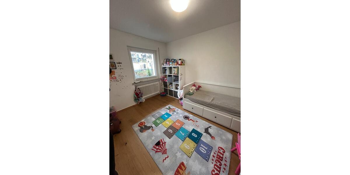 Etagenwohnung Siegen - 3 Zimmer, 100 m&sup2;, 1.230&euro; | Angebot:26413924