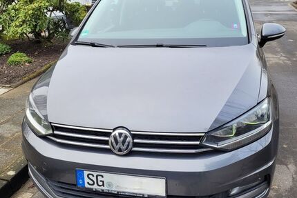 VW Touran 101.425 km 17.600 &euro; Solingen 42655