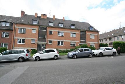 Dachgeschoss- Wohnung ohne Balkon in MG- Geistenbeck neu zu vermieten!