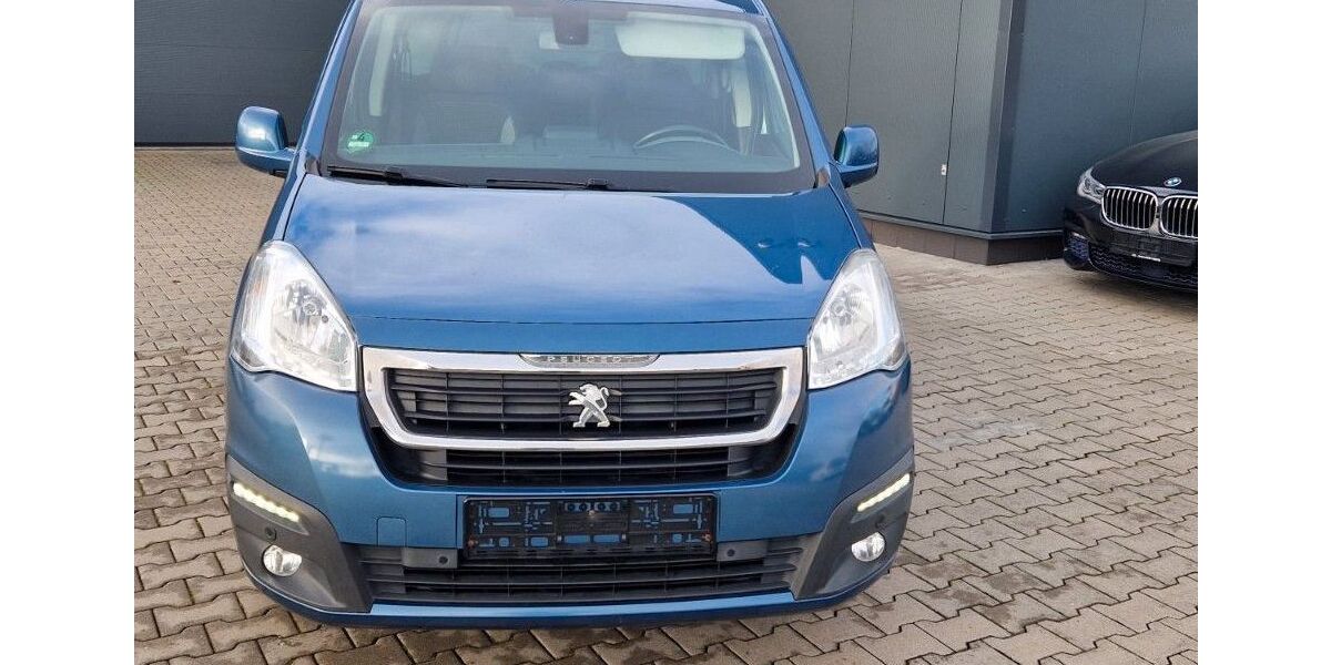 Peugeot Partner Tepee 148.000 km 9.000 &euro; Leipzig 04349