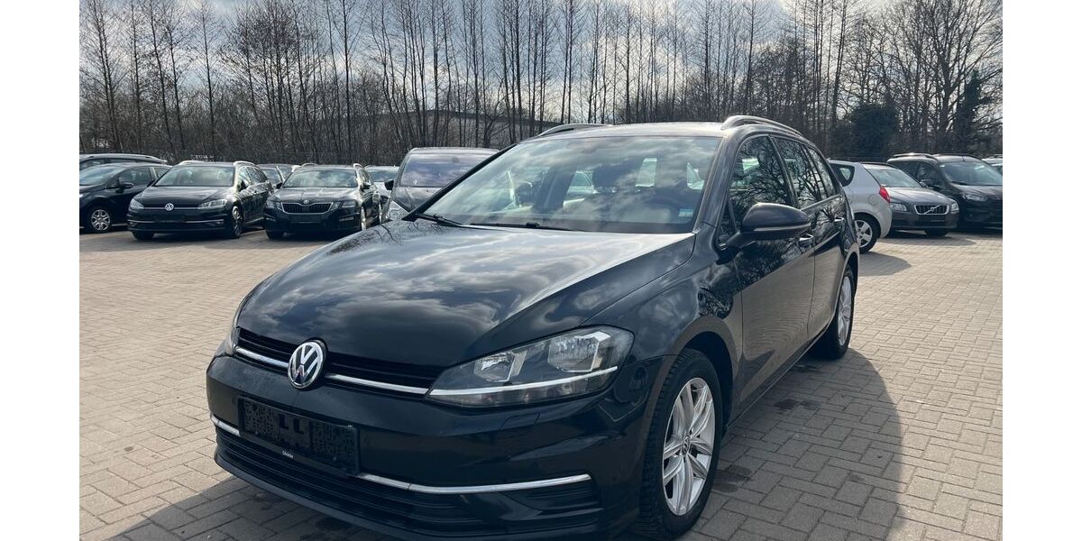 VW Golf 231.266 km 8.499 &euro; Neumünster 24539
