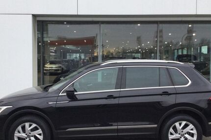 VW Tiguan 75.300 km 25.990 &euro; Niebüll 25899