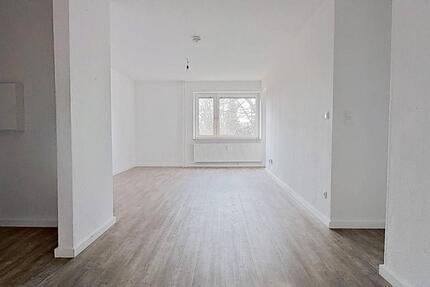 Wohnung Rendsburg - 3 Zimmer, 72 m&sup2;, 599&euro; | Angebot:25569816