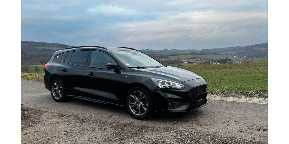 Ford Focus 115.000 km 14.200 &euro; Krottelbach 66909