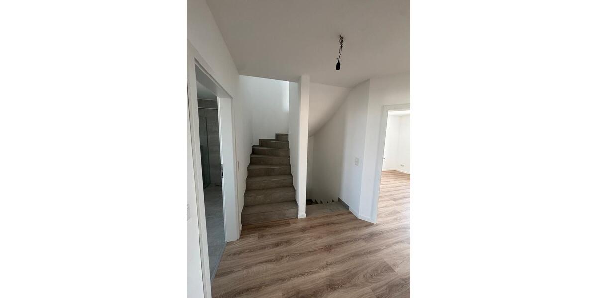 Doppelhaushälfte Bielefeld Sennestadt - 5 Zimmer, 165 m&sup2;, 1.680&euro; | Angebot:25358170