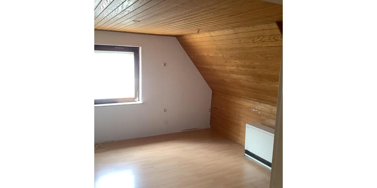 Einfamilienhaus Frankenberg (Eder) - 6 Zimmer, 130 m&sup2;, 280.000&euro; | Angebot:26342393