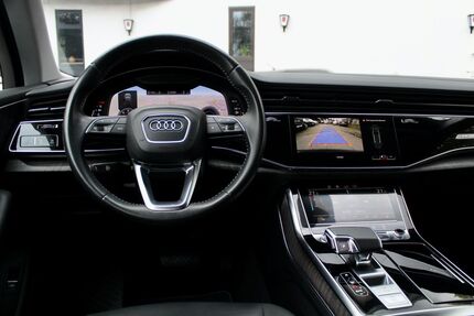 Audi Q7 115.000 km 44.870 € Köln 51107