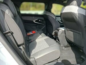 Peugeot 5008 Allure Hybrid 145 E-DSC6-7 Sitze 43.900 km 27.550 &euro; Bad Wünnenberg 33181