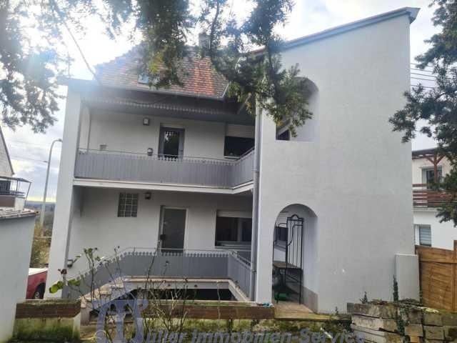 Stilvolles gepflegtes und renoviertes Einfamilienhaus Nähe Schönenberg-Kübelberg 6 zimmer