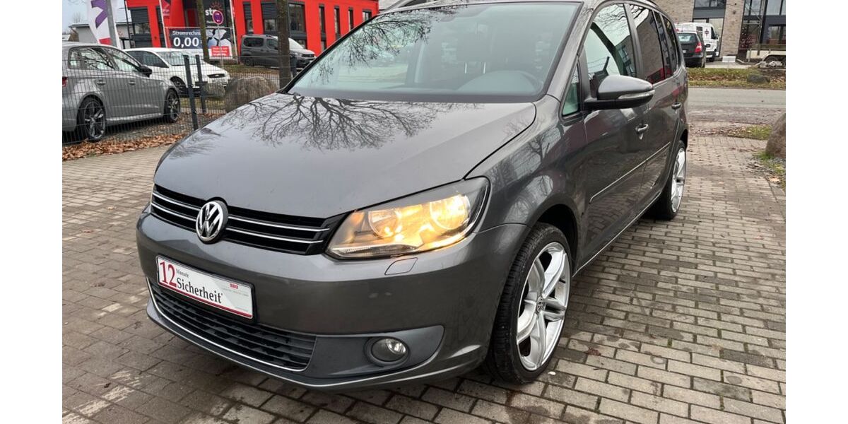 VW Touran 293.000 km 5.990 € Schleswig 24837
