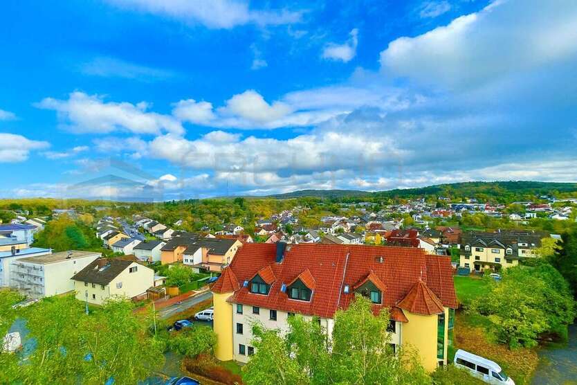 Wohnung zum Kaufen in Taunusstein 245.000 € 94 m² 4 zimmer