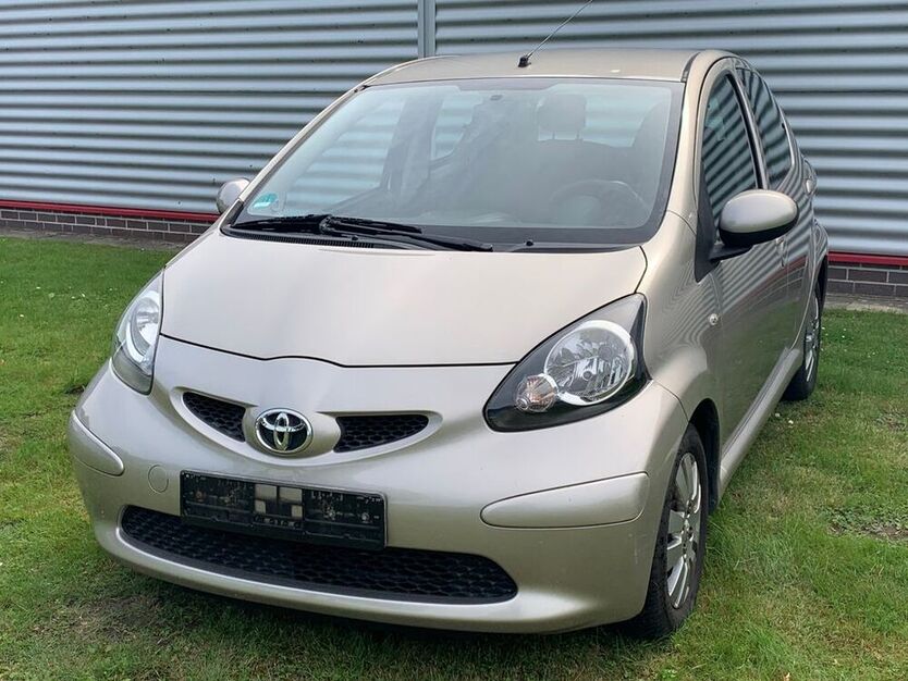 Aygo (X)