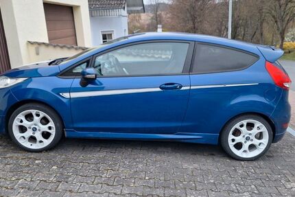 Ford Fiesta 163.182 km 4.800 &euro; Usingen 61250