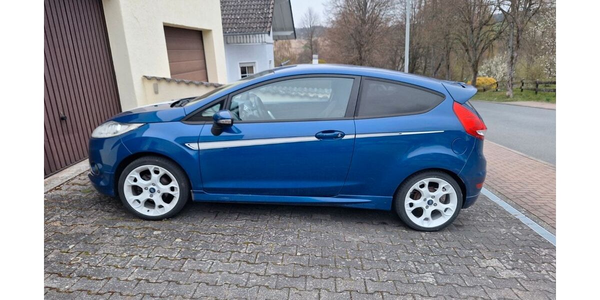 Ford Fiesta 163.182 km 4.800 &euro; Usingen 61250