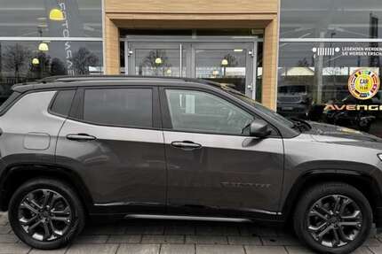 Jeep Compass 95.641 km 18.890 &euro; Aschaffenburg 63741