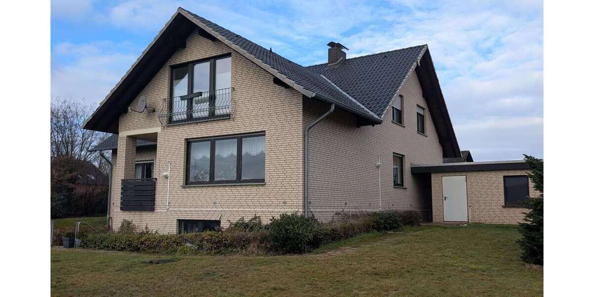 Einfamilienhaus Petershagen - 8 Zimmer, 246 m&sup2;, 360.000&euro; | Angebot:25570491