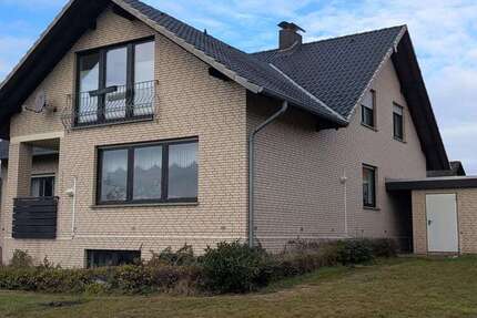 Haus Petershagen - 8 Zimmer, 246 m&sup2;, 360.000&euro; | Angebot:25570491