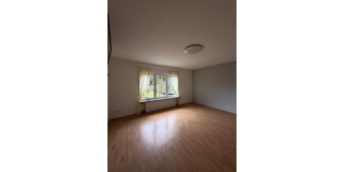 Erdgeschoßwohnung Gemünden - 4 Zimmer, 125 m&sup2;, 800&euro; | Angebot:26416103