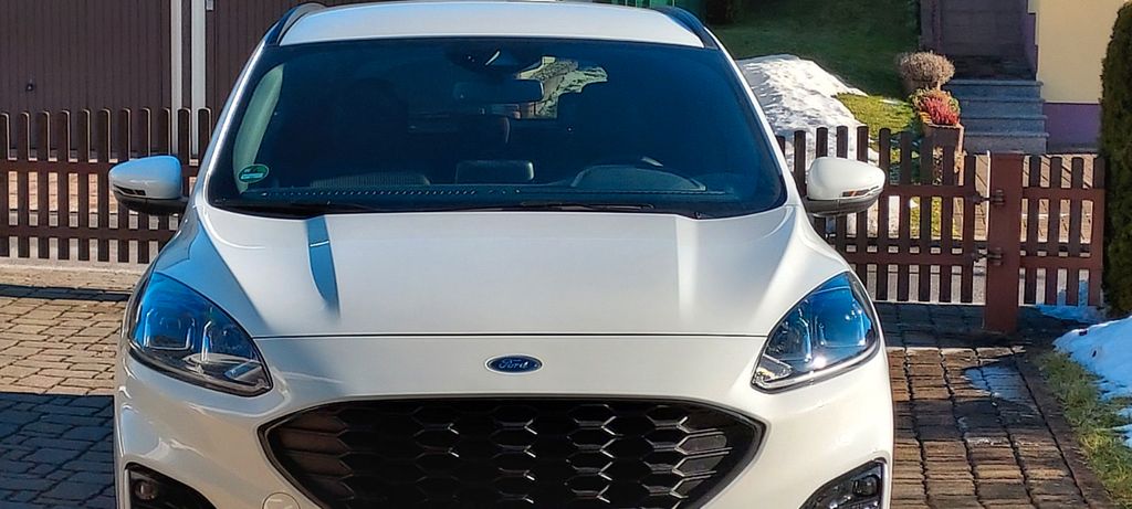 Ford Kuga 24.000 km 24.500 &euro; Raschau Markersbach 08352